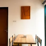 Villa Kamar Tamu Concat