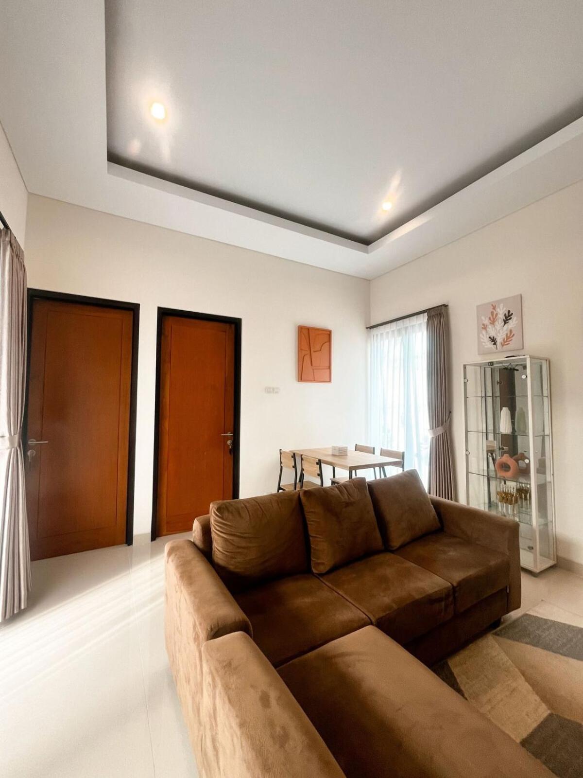 Kamar Tamu Concat